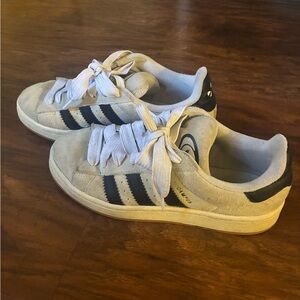 Women’s adidas campus